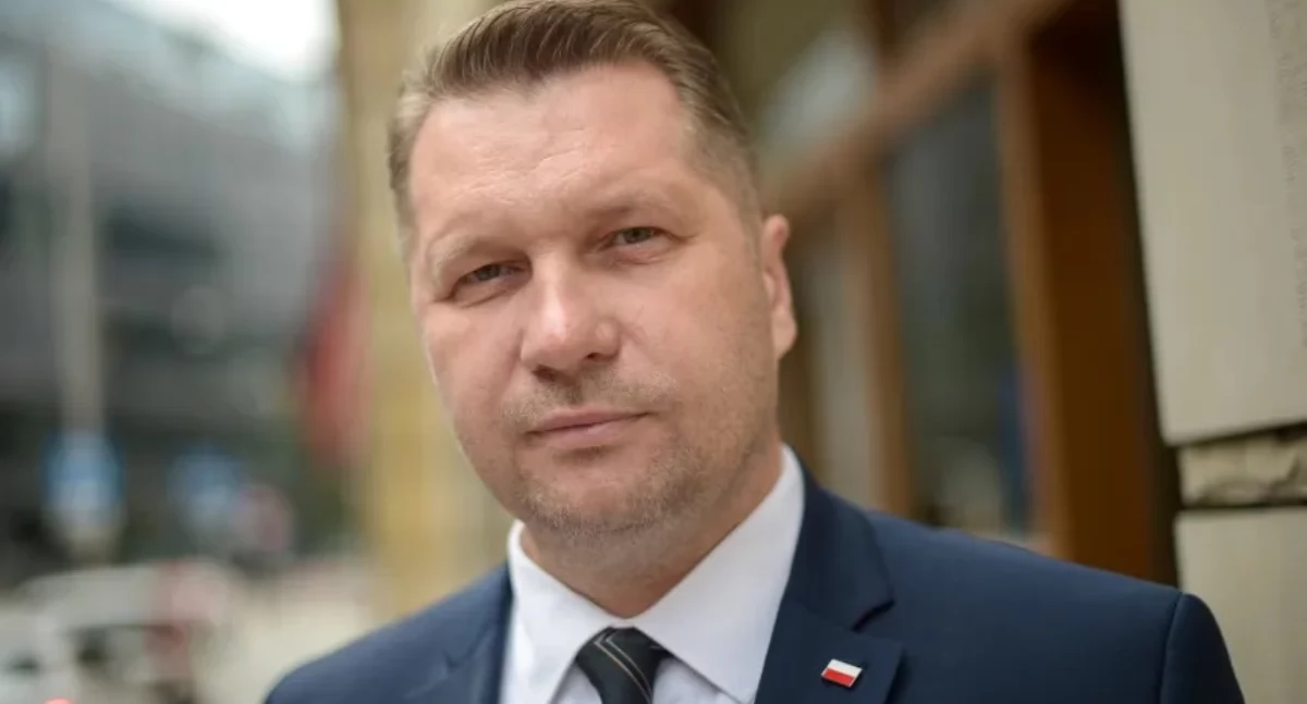 Informacje dnia, Czarnek decyzji prezydenta słuszna - zdjęcie, fotografia