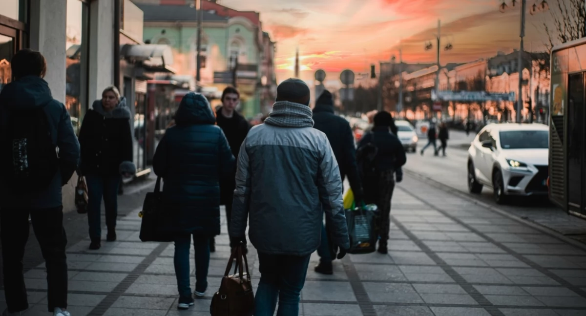  Sami Boudjelti on Unsplash