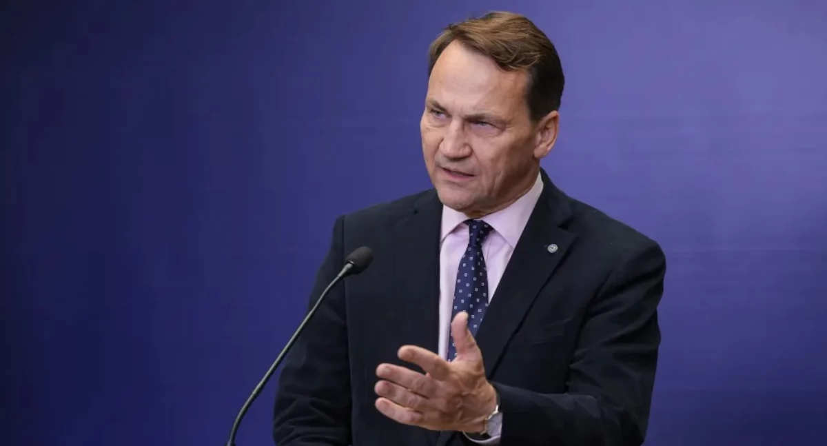 Wicepremier, minister spraw zagranicznych Radosław Sikorski. Fot. PAP/Rafał Guz
