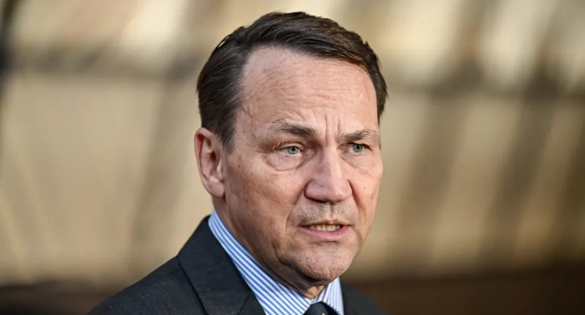 Lista spraw niezałatwionych przez ministra Sikorskiego jest długa. Fot. PAP
