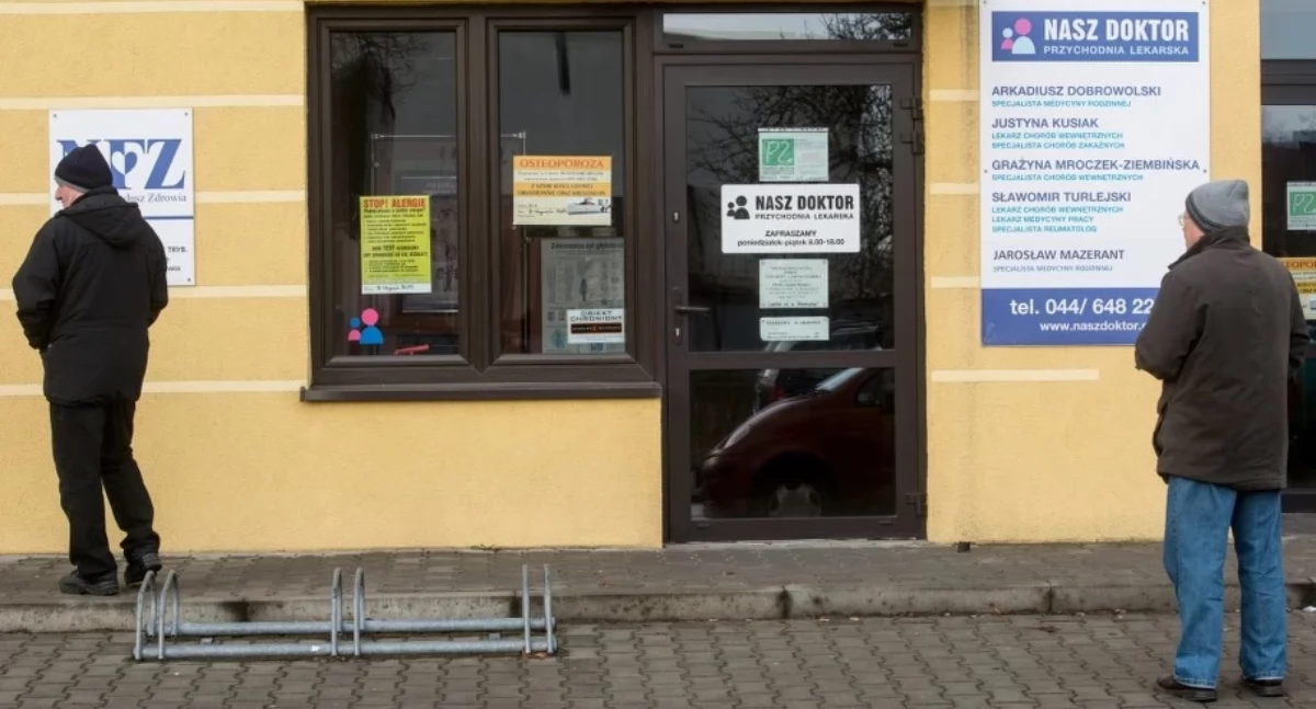 Deficyt finansowy w systemie rośnie szybciej, niż zakładano - czytamy w raporcie. Fot. PAP