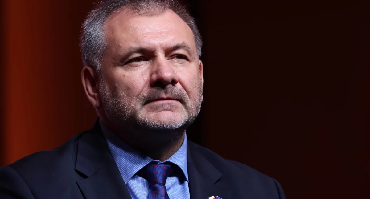 Informacje z Polski, Minister któremu puściły hamulce - zdjęcie, fotografia