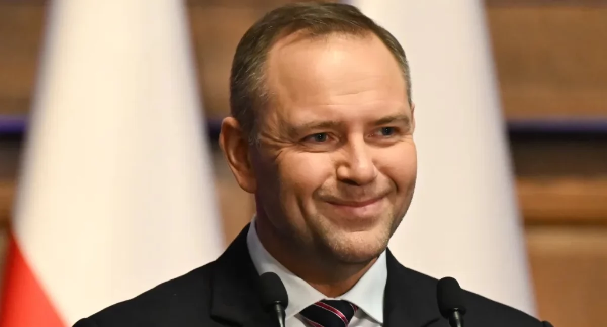 Informacje z Polski, Nawrocki rankingu wpływu Politico centrum władzy Warszawie - zdjęcie, fotografia