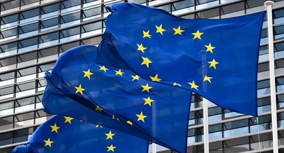 Informacje ze Świata, Dlaczego Polacy wciąż cenią Unię Europejską - zdjęcie, fotografia