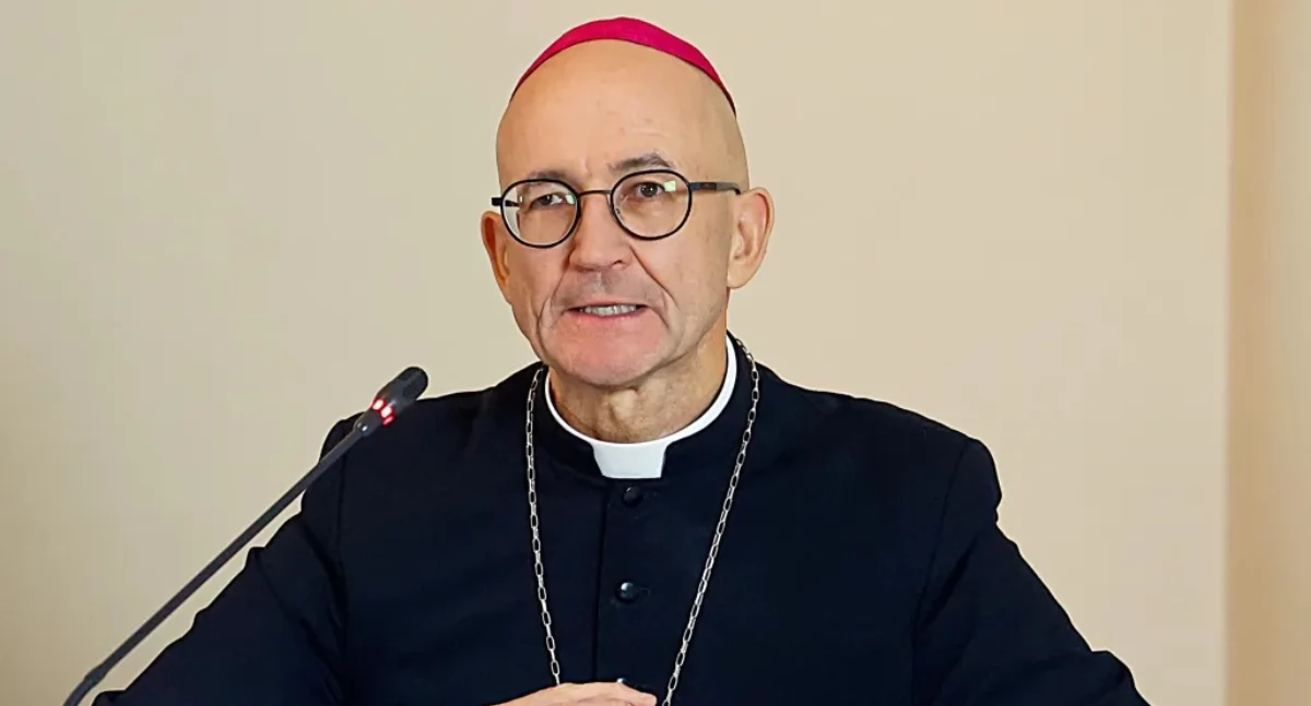 Kościół, byłaby atrapa Galbas ostrzega Episkopat - zdjęcie, fotografia