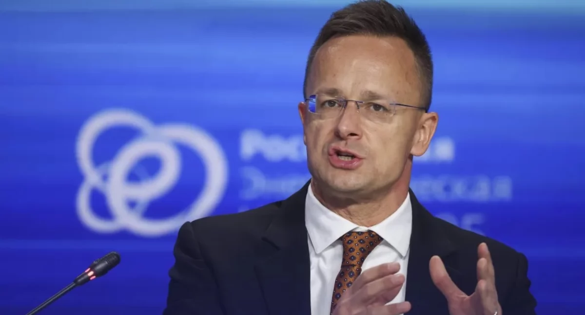 Peter Szijjarto Fot. PAP/EPA/MAXIM SHIPENKOV