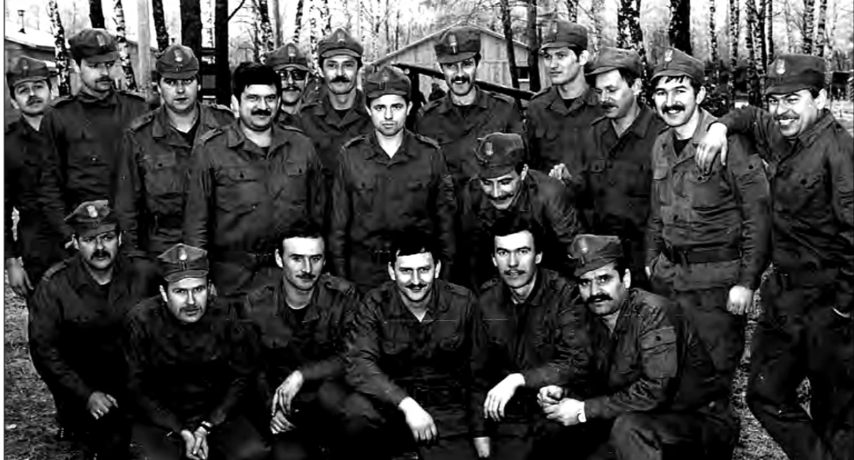 Fot.Archiwum prywatne . Internowani w Czerwonym Borze 1982 