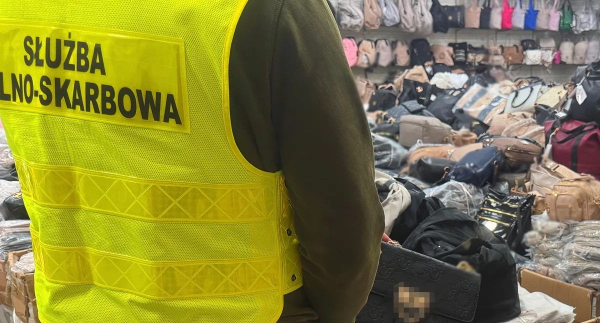 Handel towarami z podrobionymi znakami towarowymi jest przestępstwem, za które grozi kara do 5 lat Fot. KAS 
