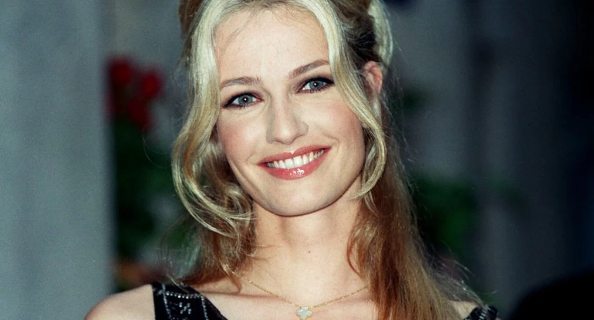 Karen Mulder, EastNews/Mary Evans/AF Archive/Graham Whitby Boot