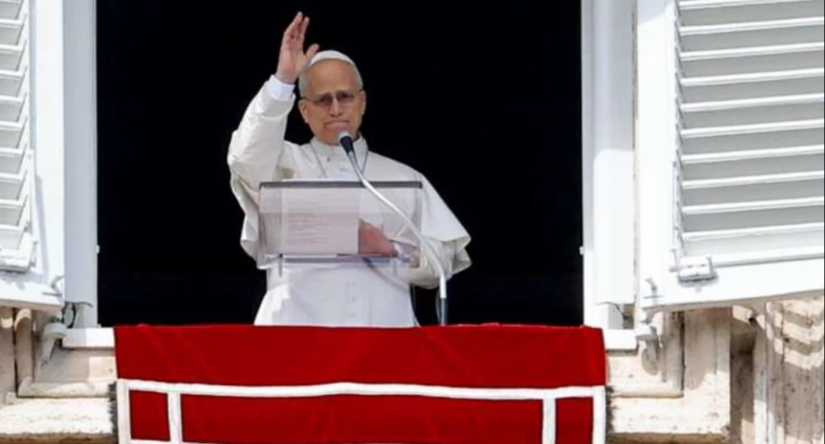 Papież Leon XIV / autor: PAP/EPA/FABIO FRUSTACI