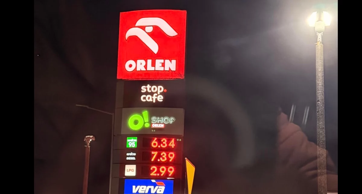 Informacje dnia, Orlen marżę odpowiedź paliwowy - zdjęcie, fotografia