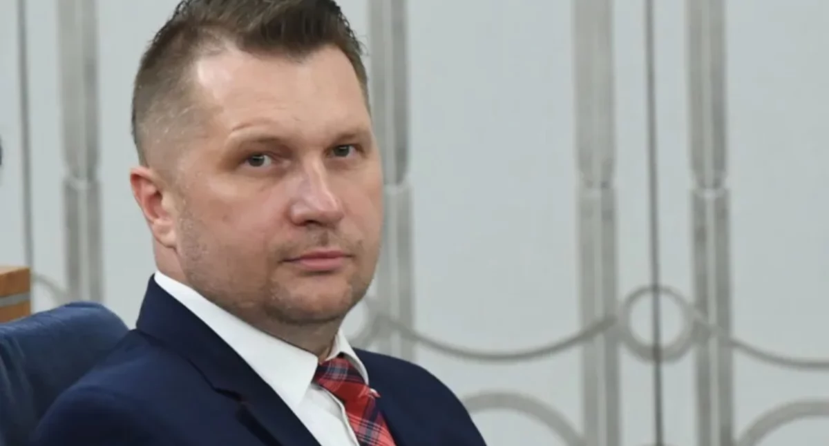Informacje z Polski, Czarnek ostro Polska dość unijnej polityki - zdjęcie, fotografia