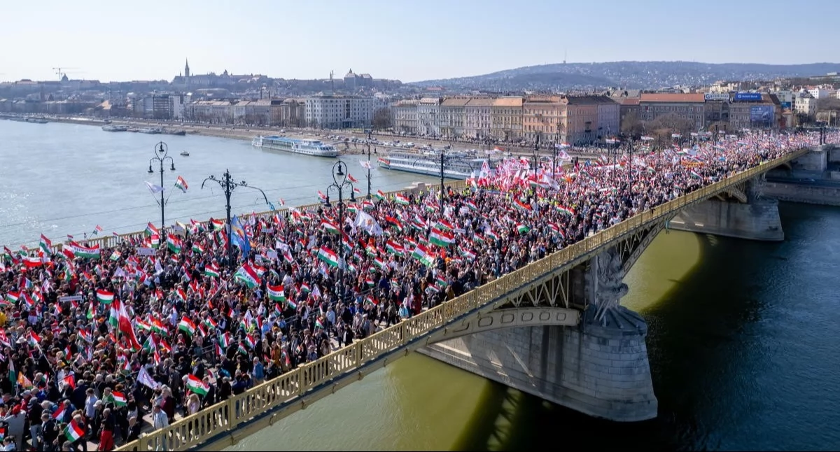 Fidesz/FB