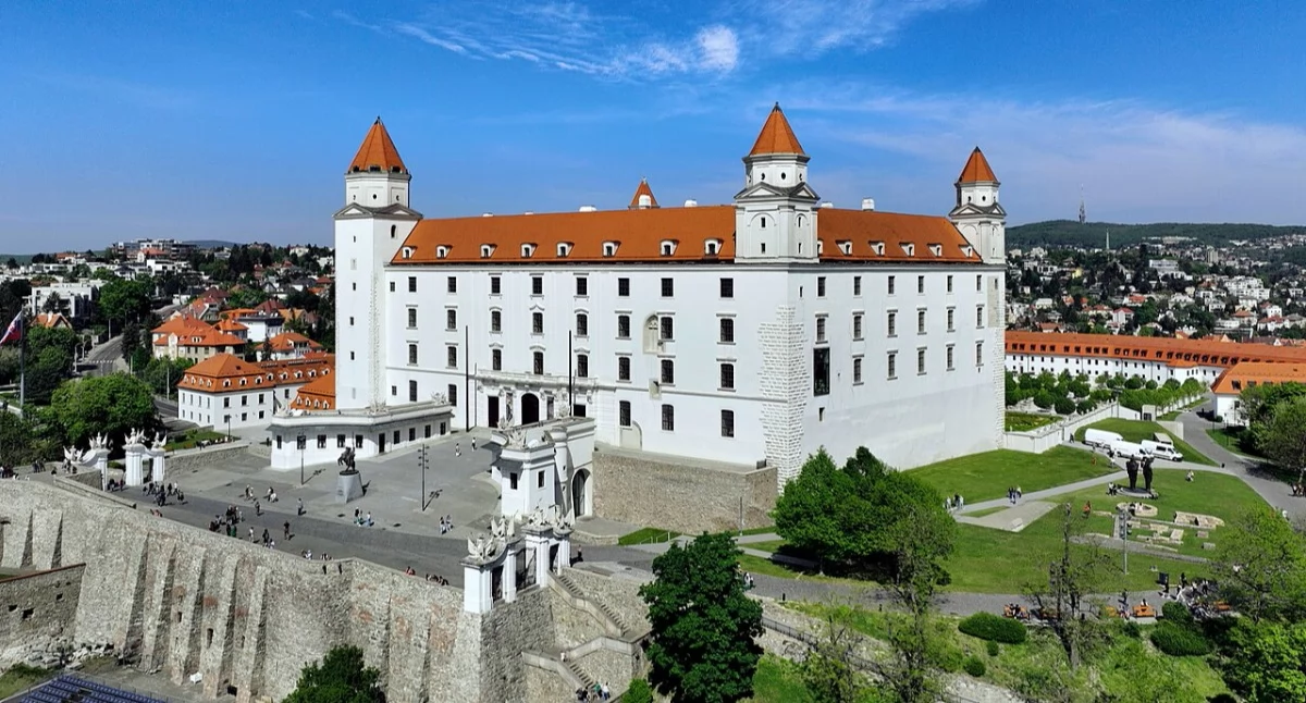 Zamek w Bratysławie, zdjęcie Wikipedia licencja Creative Commons