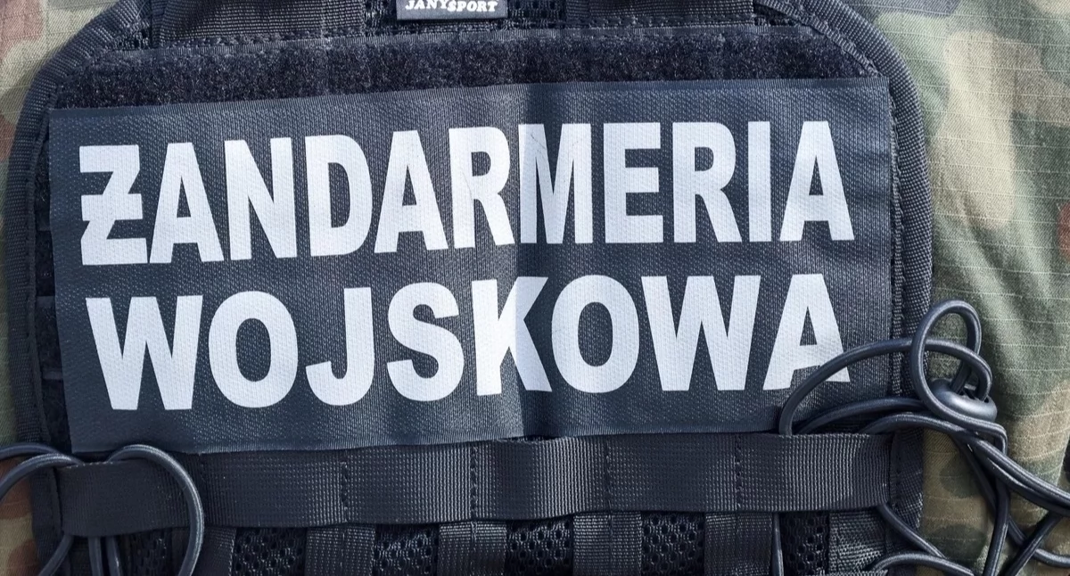 Informacje z Polski, Fragment rakiety znaleziony sadzie Lubelszczyźnie - zdjęcie, fotografia