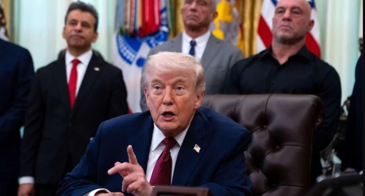 Trump zaapelował do Iranu / autor: EPA/ALLISON ROBBERT / POOL Dostawca: PAP/EPA.