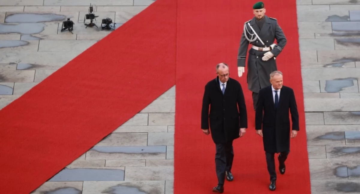 Premier Donald Tusk i kanclerz Friedrich Merz w Berlinie. Fot. PAP/EPA/Clemens Bilan