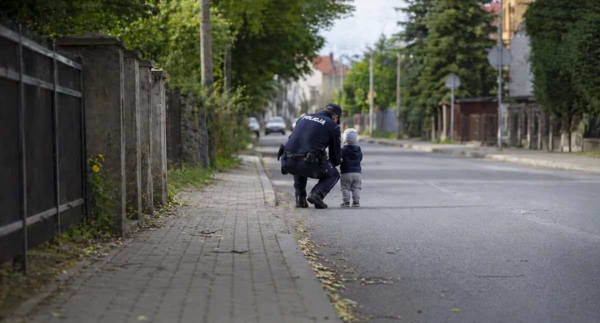 Informacje z Polski, Półtoraroczny chłopiec żłobkiem - zdjęcie, fotografia