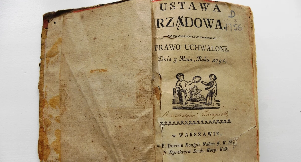 Informacje dnia, Konstytucja państwo traci kręgosłup - zdjęcie, fotografia