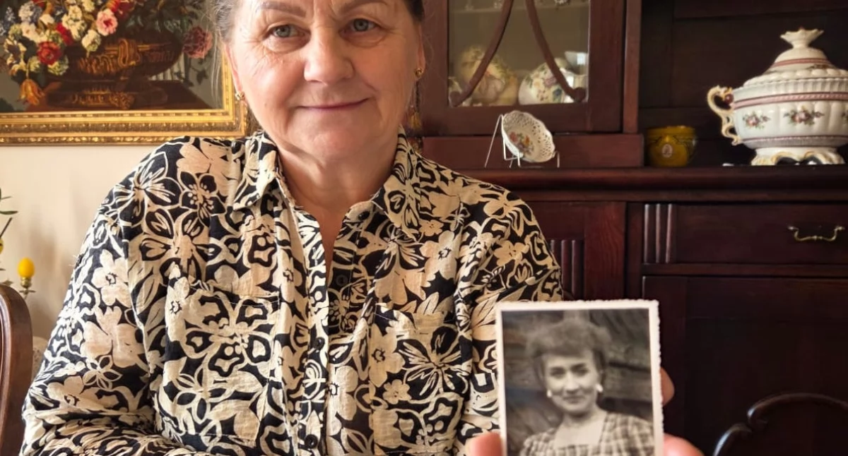 Z Marią Marks byliśmy bardzo zżyci — mówi Sabina Papis-Tessmer, pokazując zdjęcie seniorki  Autor: Stanisław R. Ulatowski