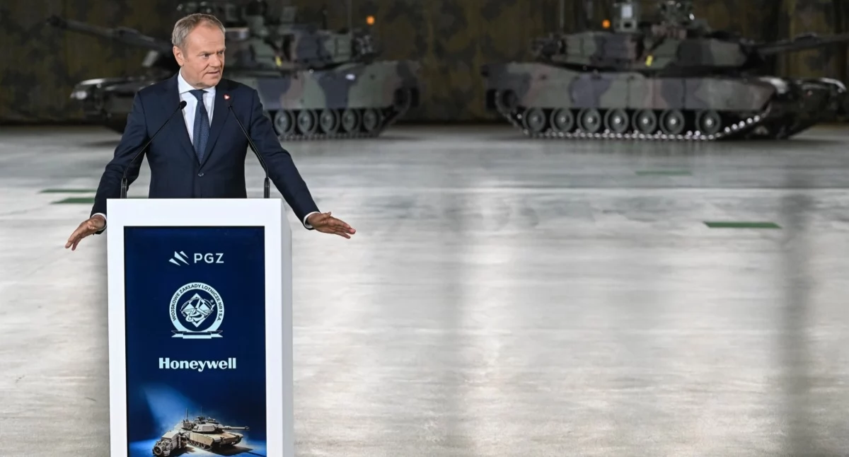 W Dęblinie powstanie centrum serwisowania silników czołgów Abrams. Tusk: Jedyne w Europie  fot. Wojtek Jargiło PAP