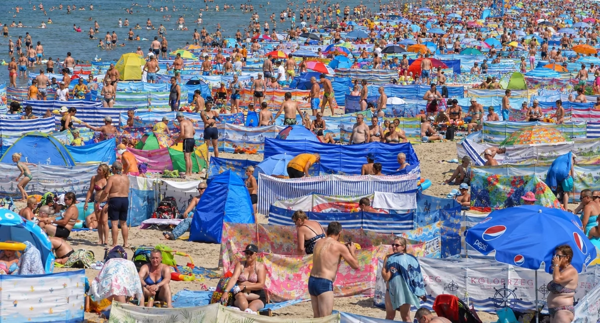 Podróże, Parawan może słono kosztować plażach posypią mandaty - zdjęcie, fotografia
