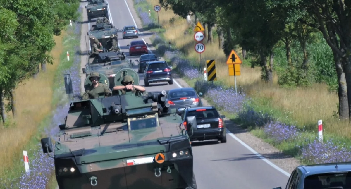 Informacje z Warmii i Mazur, Wojsko rusza drogi mieszkańców północno wschodniej Polsce - zdjęcie, fotografia
