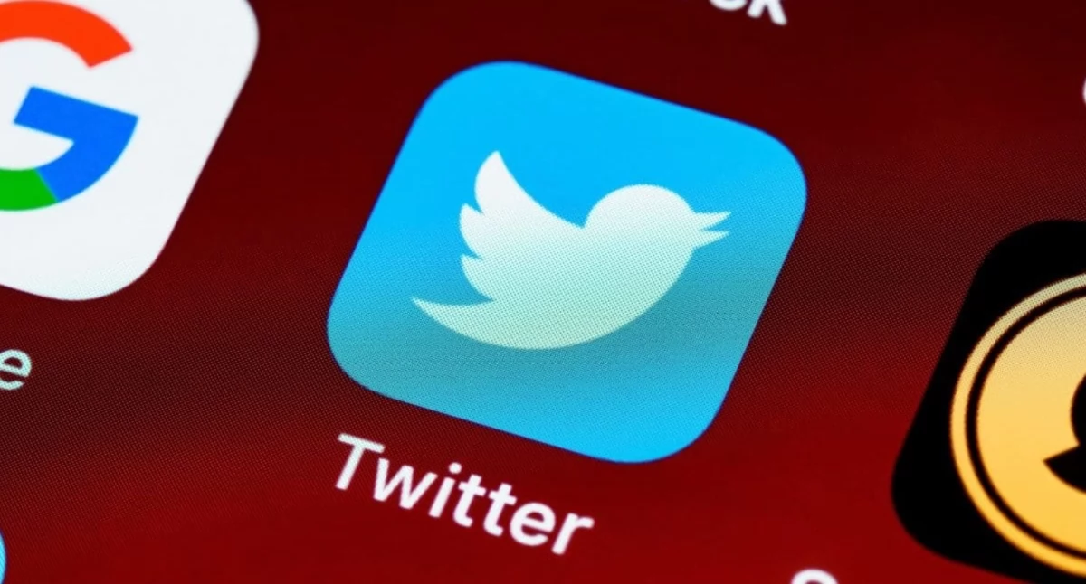 Technologia, powstał Twitter obecny uznawany dziś główne źródło dezinformacji sieci - zdjęcie, fotografia