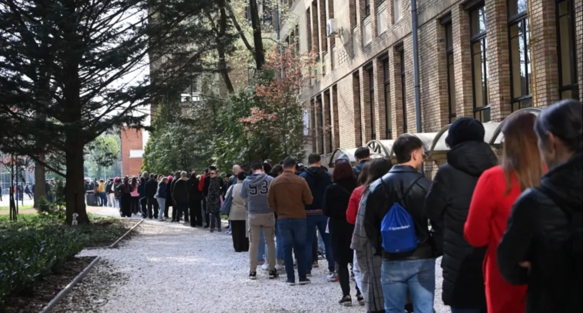 Węgry głosują. Starcie, które elektryzuje Europę