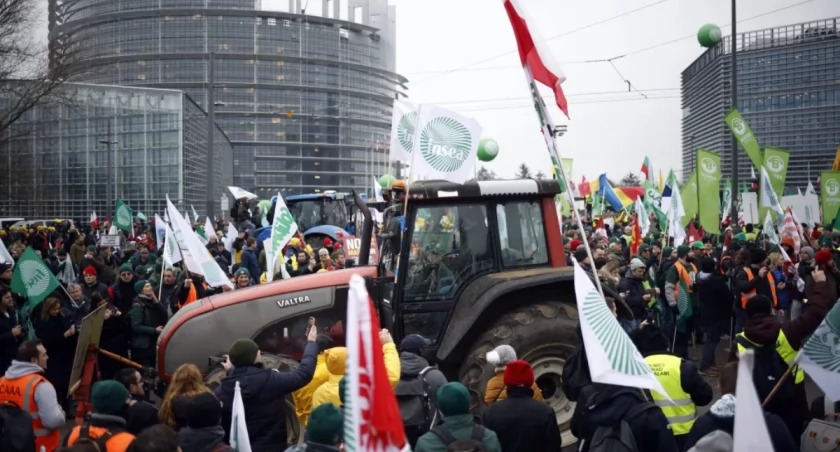 Rolnicy ruszyli na Brukselę