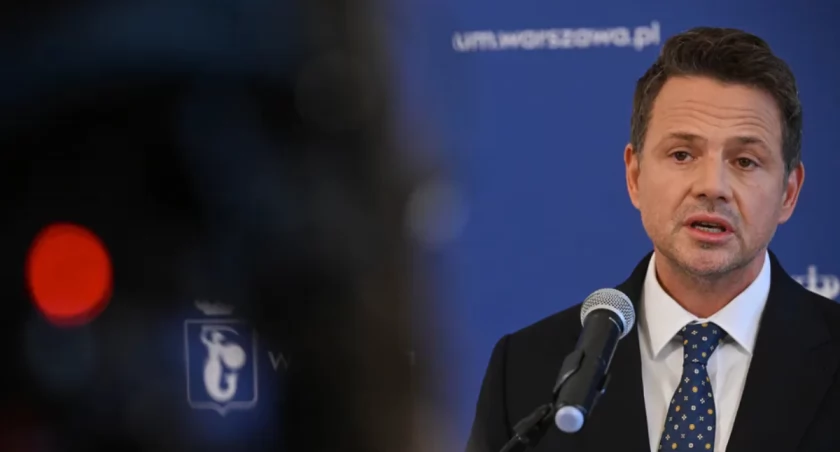 Trzaskowski pod ścianą. Padło pytanie o dymisję, odpowiedź zaskoczyła wszystkich