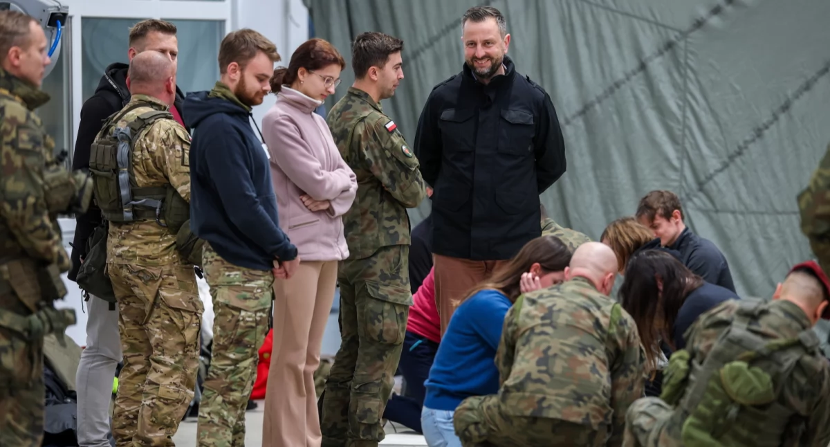 W Krakowie szef MON zaInaugurował program powszechnych szkoleń obronnych 