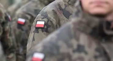 Pracownik zakładów zbrojeniowych z zarzutem szpiegostwa