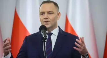 Polacy podzieleni po roku prezydentury. Najnowszy sondaż