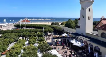 Sopot mówi „stop golasom”. Kampania przynosi efekty