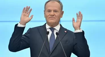 Tusk wyciąga rękę do Kaczyńskiego. „Jarosław chyba nie odmówi”