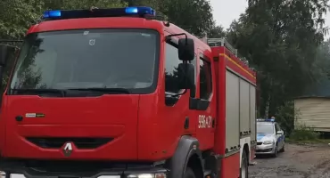Ogień pochłonął domek w kilka minut. Tragiczna śmierć nastolatki
