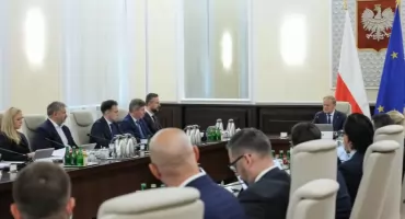Miliony pracowników czekają na decyzję. Rząd odsłonił swoje karty