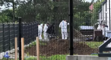 Szczątki płodów na posesji. Prokuratura: zatrzymano byłą właścicielkę