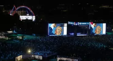 Urodzinowa gala MMA w Białym Domu. Tysiące fanów obejrzało ją z prezydentem