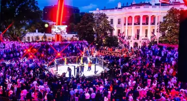 MMA, Biały Dom i tysiące widzów. Kto był wśród nich?