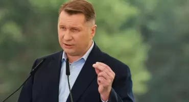Czarnek po kolizji: „Bogu dzięki, wszyscy żyją i są zdrowi”