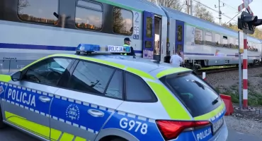 Mężczyzna potrącony przez pociąg relacji Kraków Główny – Olsztyn Główny