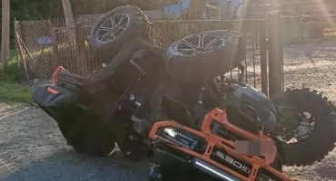 Śmierć na quadzie. 34-latek uderzył w metalowy płot