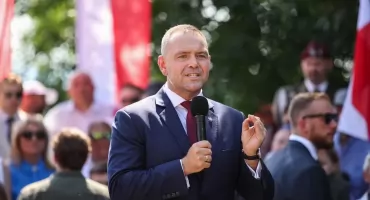 Prezydent Nawrocki: „W Polsce nie akceptujemy banderowskiej flagi”
