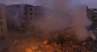 Ludzie uciekają, miasta są niszczone