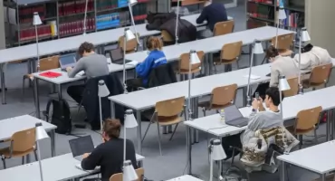 Psychologia bije rekordy popularności w Polsce. 84 tys. studentów i wzrost o 147 proc. w sześć lat