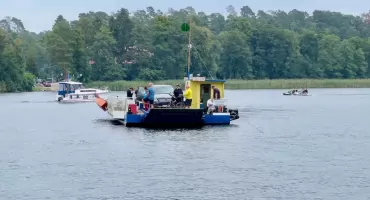 [WIDEO] Prom Bełdany w Wierzbie. Jedyna taka przeprawa na Mazurach