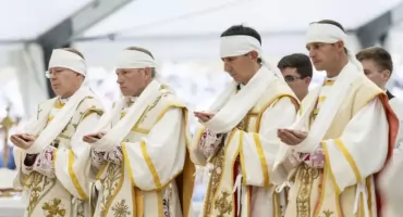Lefebryści rzucili wyzwanie papieżowi. Wyświęcili biskupów bez jego zgody