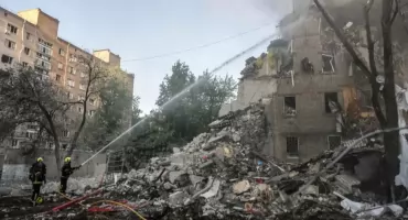 Pięć potężnych eksplozji i syreny alarmowe. Noc grozy w stolicy Ukrainy